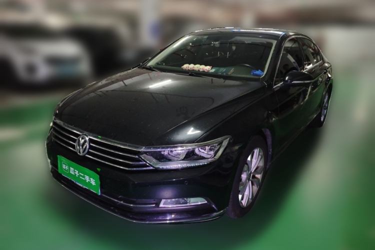 Used Volkswagen Magotan 2019 330TSI DSG Luxury Model China V Standard Guazi used car, China used car export, Used car for sale, Used cars, Cheapest cars for sale