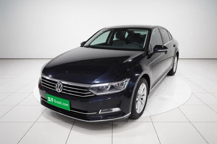 Gebrauchter Volkswagen Magotan 2019 330TSI DSG Leading Edition China V Standard Guazi used car, China used car export, Used car for sale, Used cars, Cheapest cars for sale