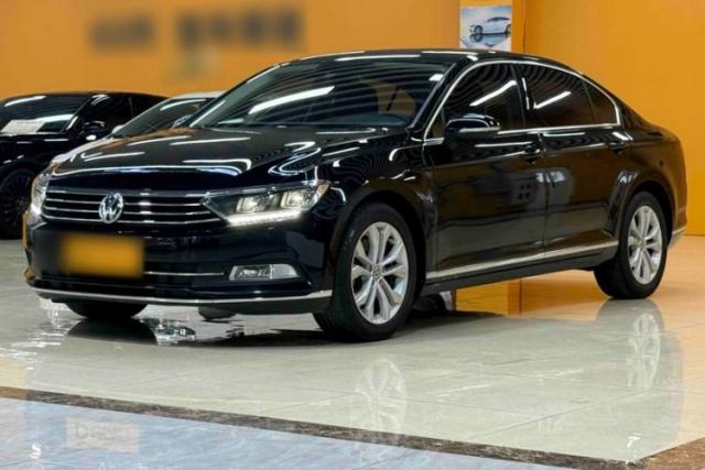 Ojetý Volkswagen Magotan 2019 330TSI DSG Luxury Model China V Standard