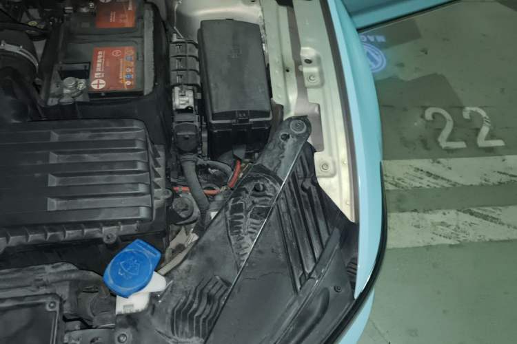 Used Volkswagen Magotan 2019 330TSI DSG Leading Edition China V Standard Engine Bay Left