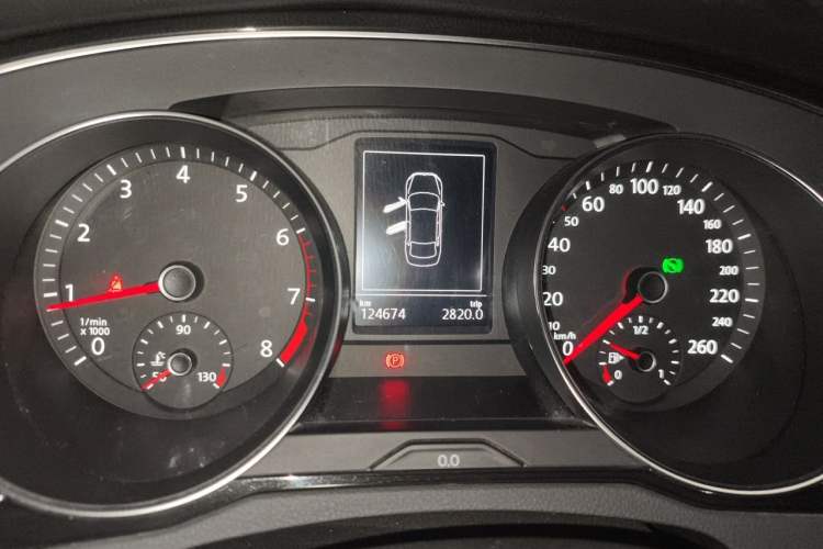 Used Volkswagen Magotan 2019 330TSI DSG Leading Edition China V Standard Instrument Cluster