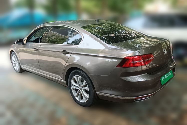 Used Volkswagen Magotan 2019 330TSI DSG Luxury Model China V Standard Rear Left 45 Deg