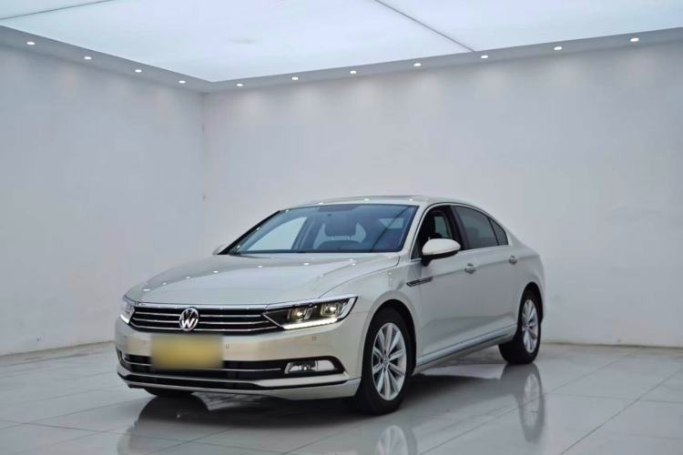 Used Volkswagen Magotan 2019 330TSI DSG Leading Edition China V Standard Guazi used car, China used car export, Used car for sale, Used cars, Cheapest cars for sale