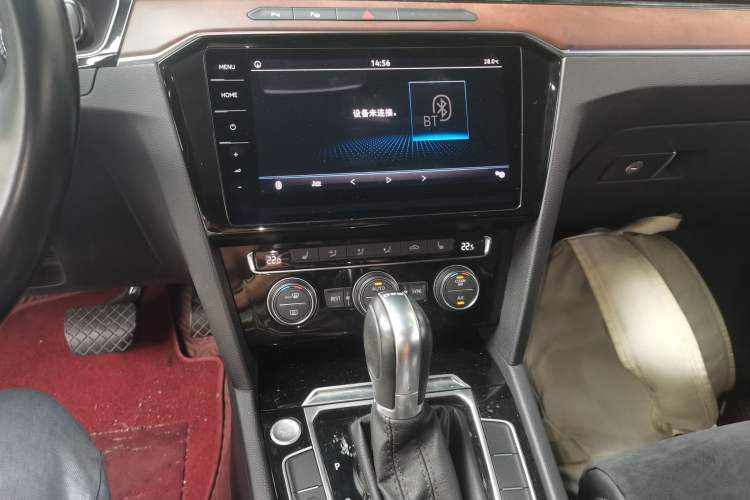 Used Volkswagen Magotan 2019 330TSI DSG Luxury Version China VI Standard Audio And AC Panel