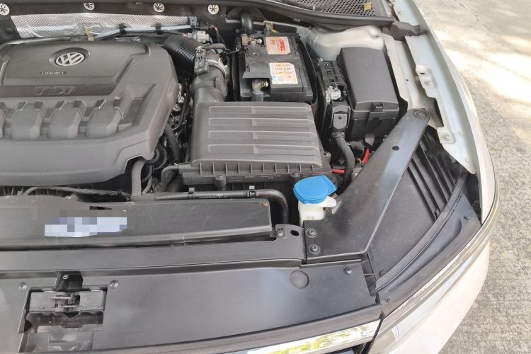 Used Volkswagen Magotan 2019 330TSI DSG Luxury Model China V Standard Engine Bay Left