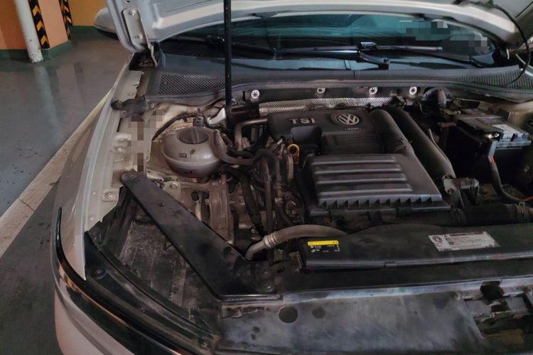 Used Volkswagen Magotan 2019 280TSI DSG Comfort Model China V Standard Engine Bay Right
