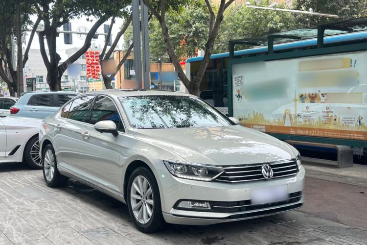 Used Volkswagen Magotan 2019 330TSI DSG Leading Model China VI Standard Exterior 1
