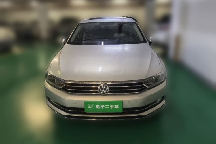 Used Volkswagen Magotan 2019 330TSI DSG Leading Model China VI Standard Exterior 1