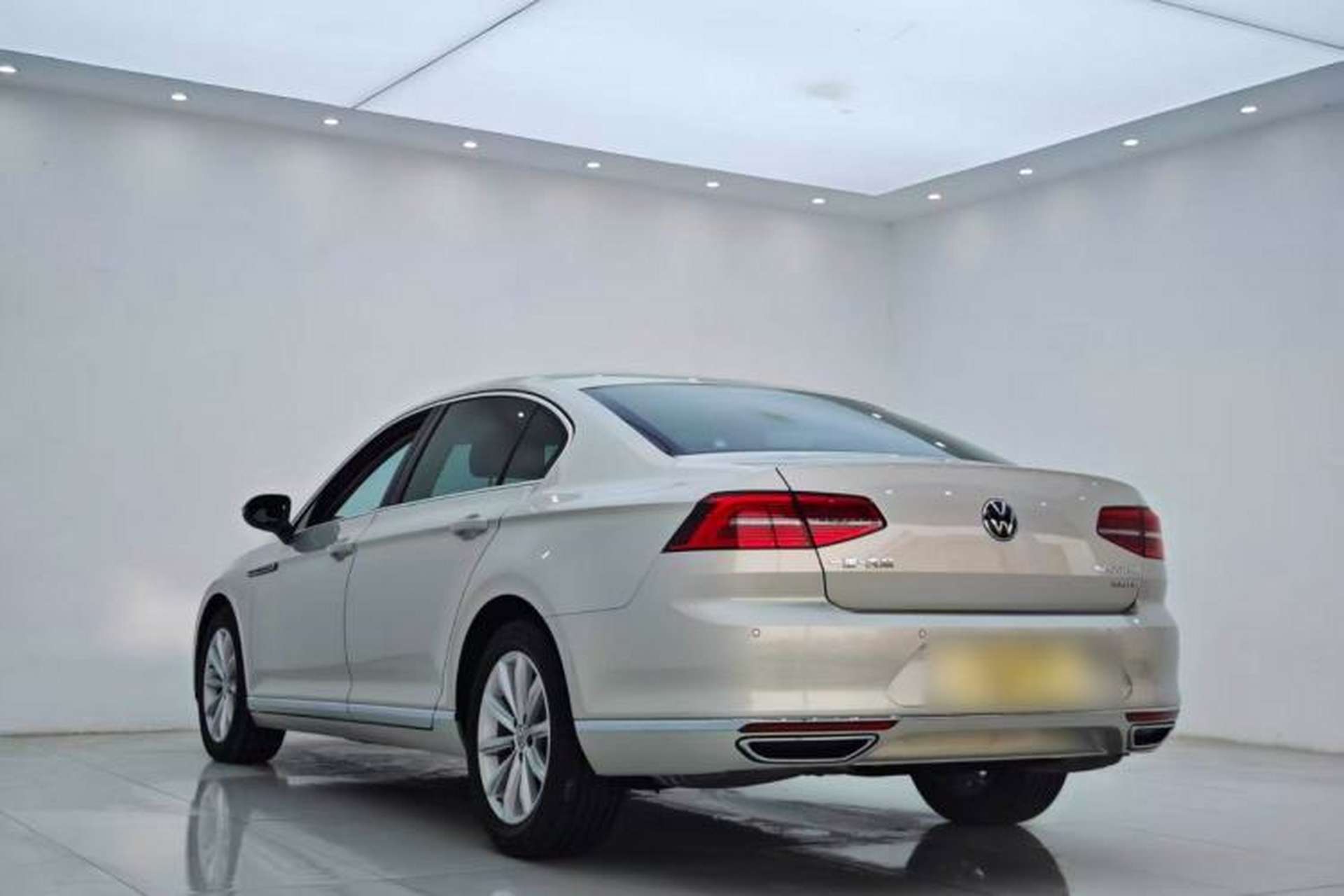 Used Volkswagen Magotan 2019 330TSI DSG Leading Edition China V Standard Exterior 2