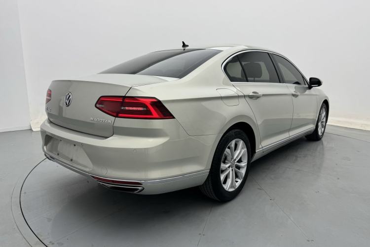 Used Volkswagen Magotan 2019 380TSI DSG Luxury Model China V Standard Exterior 4