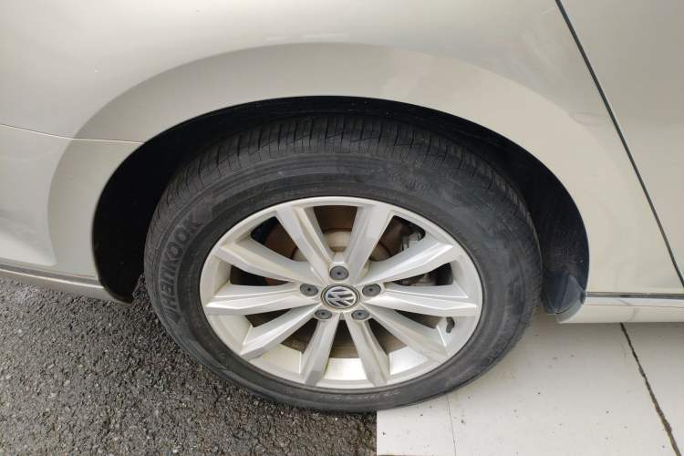 Used Volkswagen Magotan 2019 330TSI DSG Leading Edition China V Standard Exterior 4