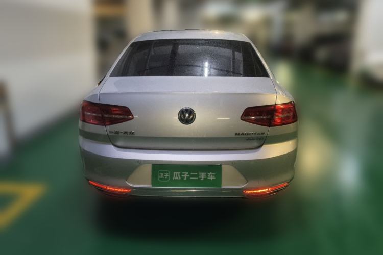 Used Volkswagen Magotan 2019 330TSI DSG Leading Model China VI Standard Exterior 4