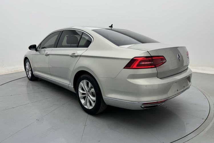 Used Volkswagen Magotan 2019 380TSI DSG Luxury Model China V Standard Exterior 6