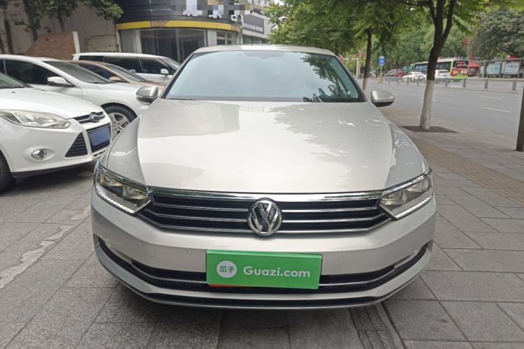 Used Volkswagen Magotan 2019 330TSI DSG Luxury Version China VI Standard Front