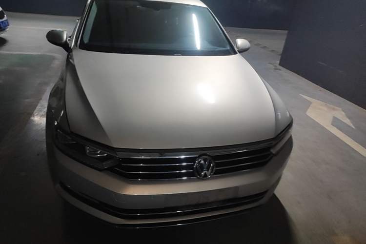 Used Volkswagen Magotan 2019 330TSI DSG Luxury Version China VI Standard Front