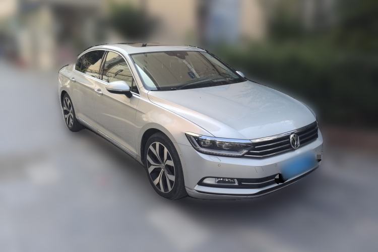 Used Volkswagen Magotan 2019 380TSI DSG Prestige Model China V Standard Front Right 45 Deg