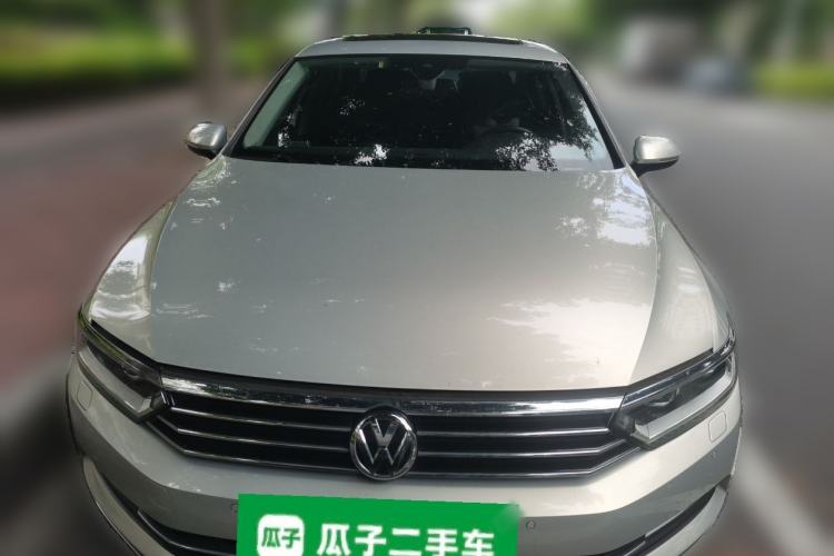 Used Volkswagen Magotan 2019 330TSI DSG Luxury Version China VI Standard Front