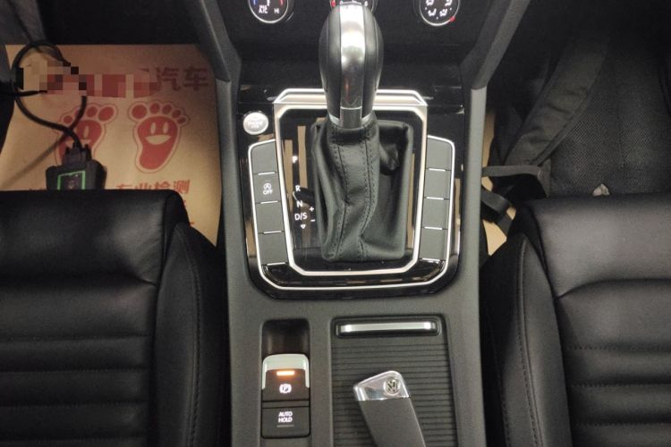 Used Volkswagen Magotan 2019 330TSI DSG Leading Model China VI Standard Gear Lever