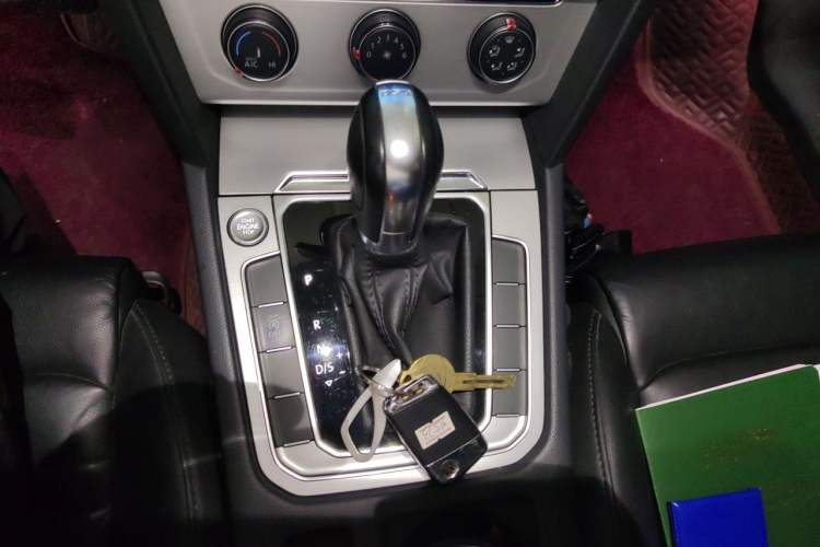 Used Volkswagen Magotan 2019 280TSI DSG Comfort Model China V Standard Gear Lever