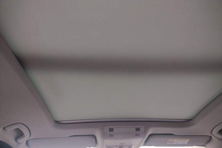 Used Volkswagen Magotan 2019 280TSI DSG Comfort Model China VI Standard Headliner