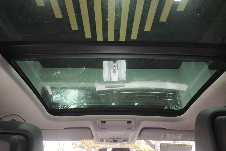 Used Volkswagen Magotan 2019 330TSI DSG Leading Model China VI Standard Headliner