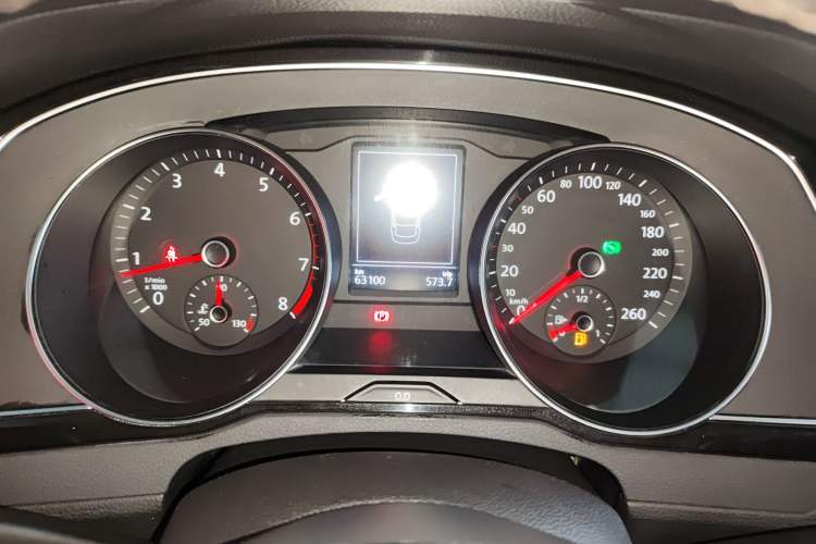 Used Volkswagen Magotan 2019 330TSI DSG Leading Edition China V Standard Instrument Cluster