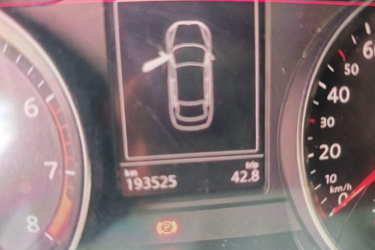 Used Volkswagen Magotan 2019 330TSI DSG Luxury Version China VI Standard Instrument Cluster