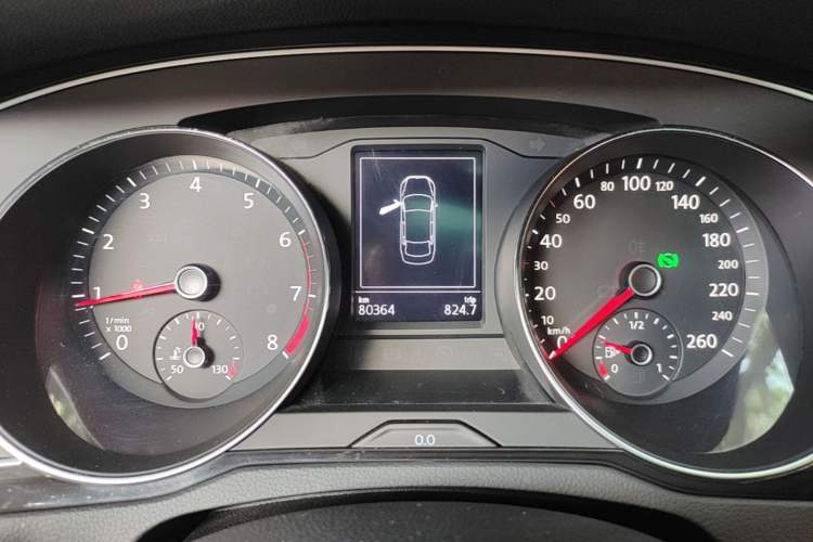 Used Volkswagen Magotan 2019 330TSI DSG Luxury Model China V Standard Instrument Cluster