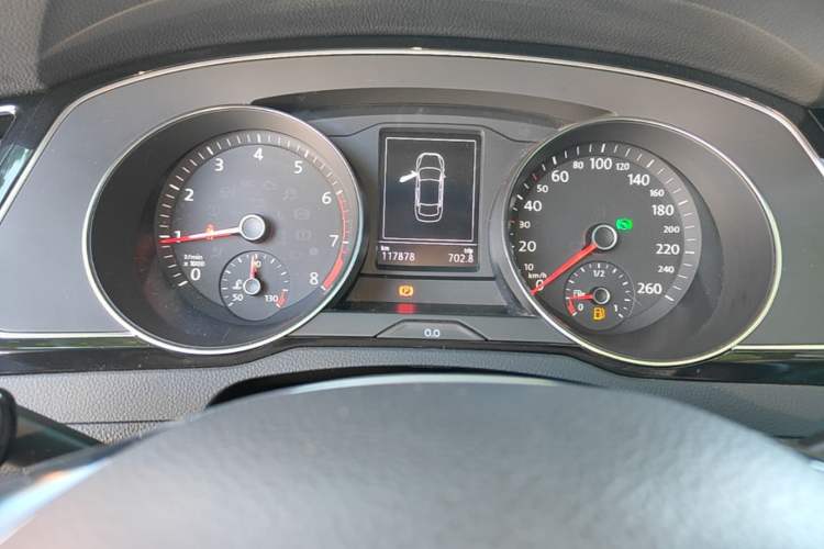 Used Volkswagen Magotan 2019 330TSI DSG Luxury Version China VI Standard Instrument Cluster