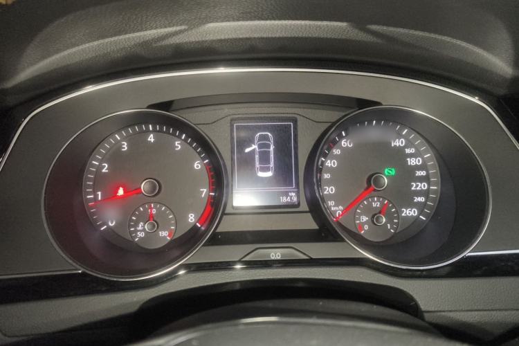 Used Volkswagen Magotan 2019 330TSI DSG Leading Model China VI Standard Instrument Cluster