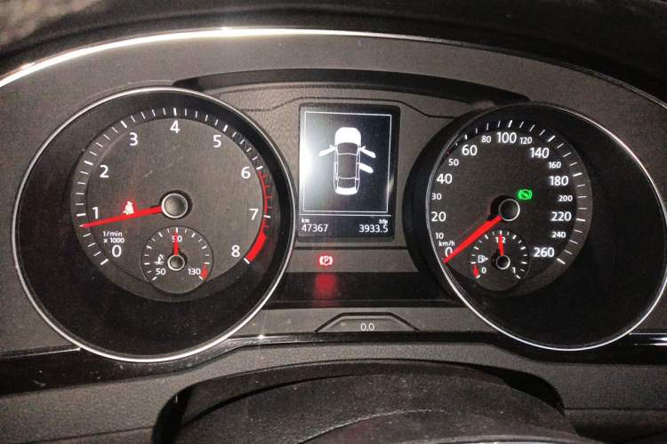 Used Volkswagen Magotan 2019 330TSI DSG Luxury Model China V Standard Instrument Cluster