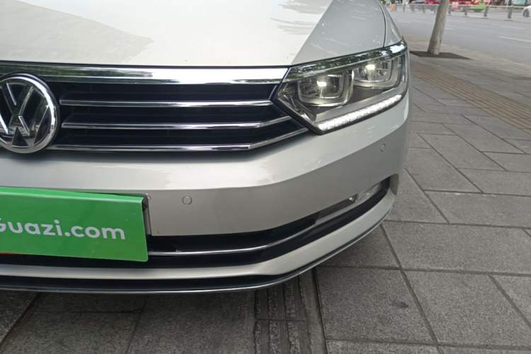 Used Volkswagen Magotan 2019 330TSI DSG Luxury Version China VI Standard Left Front Headlight