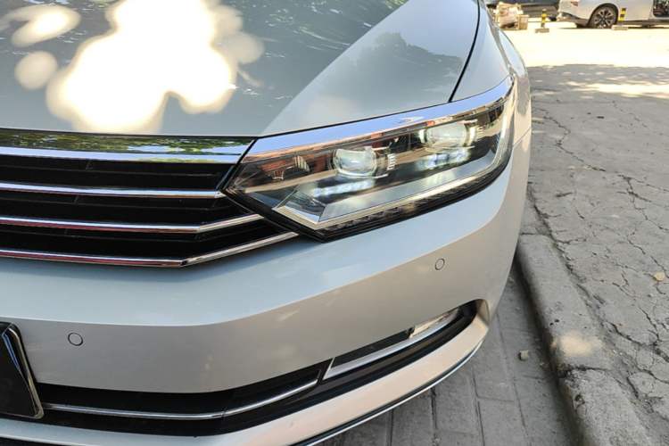 Used Volkswagen Magotan 2019 330TSI DSG Luxury Version China VI Standard Left Front Headlight