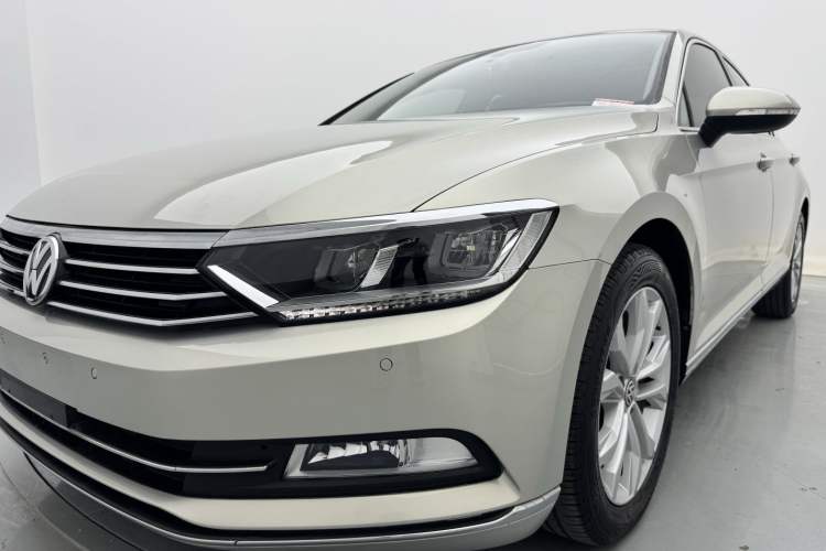 Used Volkswagen Magotan 2019 380TSI DSG Luxury Model China V Standard Left Front Headlight