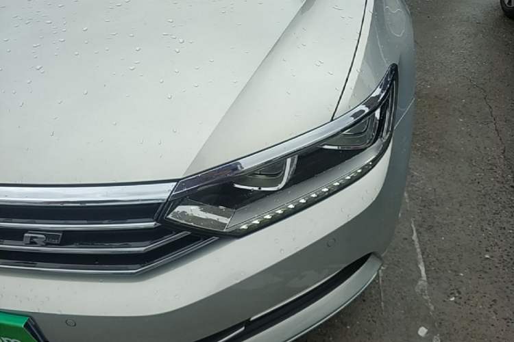Used Volkswagen Magotan 2019 330TSI DSG Luxury Model China V Standard Left Front Headlight