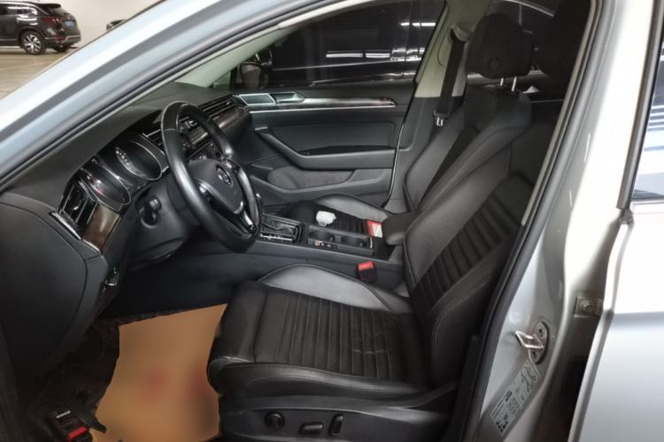 Used Volkswagen Magotan 2019 330TSI DSG Leading Model China VI Standard Left Front Seat