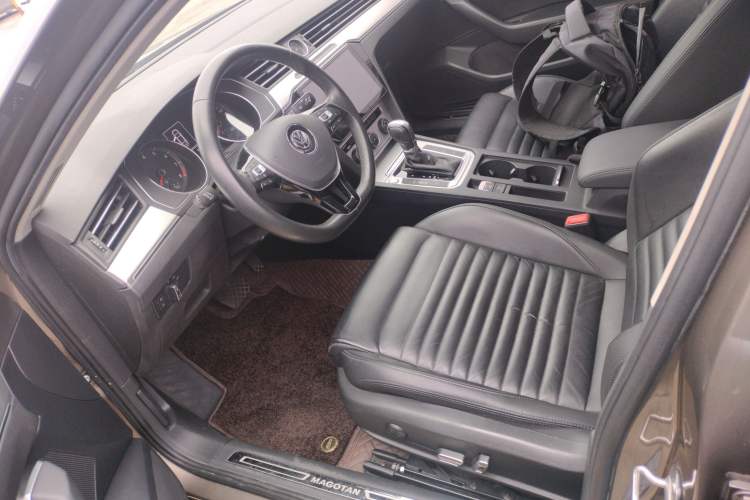 Used Volkswagen Magotan 2019 280TSI DSG Comfort Model China VI Standard Left Front Seat