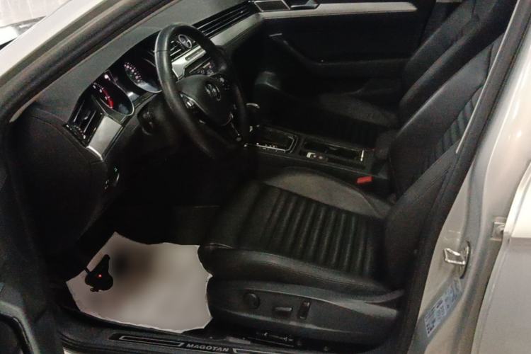 Used Volkswagen Magotan 2019 330TSI DSG Leading Edition China V Standard Left Front Seat