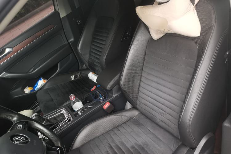 Used Volkswagen Magotan 2019 330TSI DSG Luxury Version China VI Standard Left Front Seat