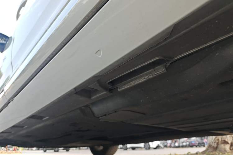 Used Volkswagen Magotan 2019 330TSI DSG Luxury Version China VI Standard Left Side Sill