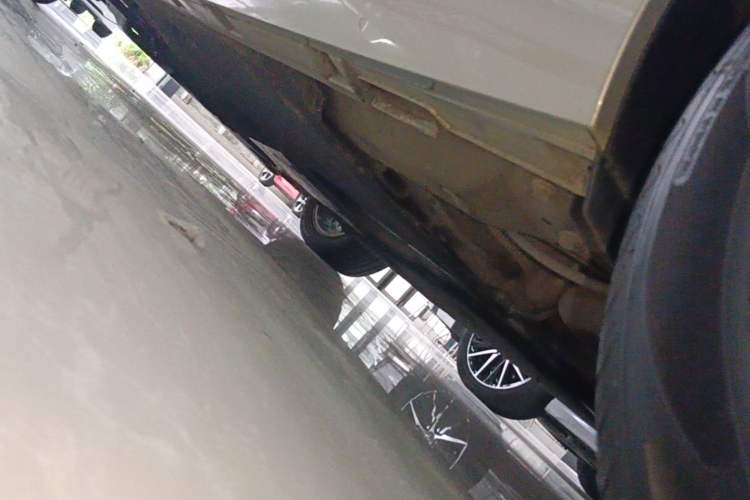 Used Volkswagen Magotan 2019 330TSI DSG Leading Edition China V Standard Left Side Sill