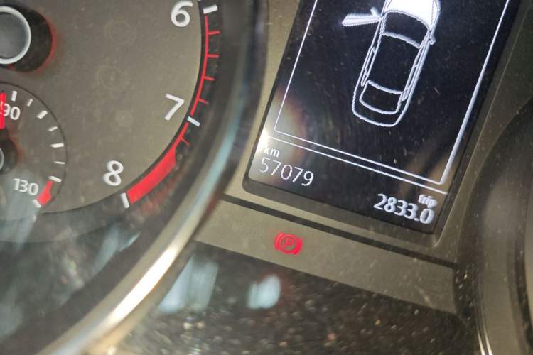 Used Volkswagen Magotan 2019 330TSI DSG Leading Model China VI Standard Odometer Close Up