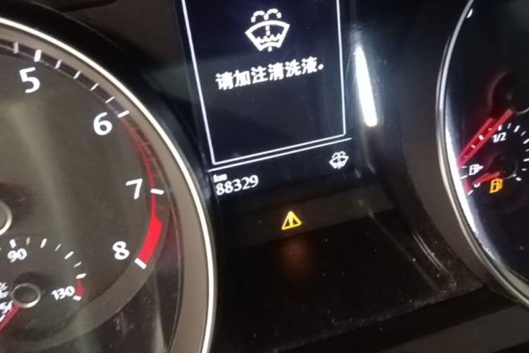 Used Volkswagen Magotan 2019 330TSI DSG Luxury Model China V Standard Odometer Close Up