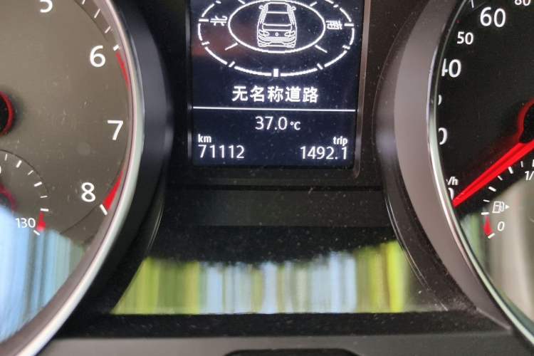 Used Volkswagen Magotan 2019 330TSI DSG Luxury Model China V Standard Odometer Close Up
