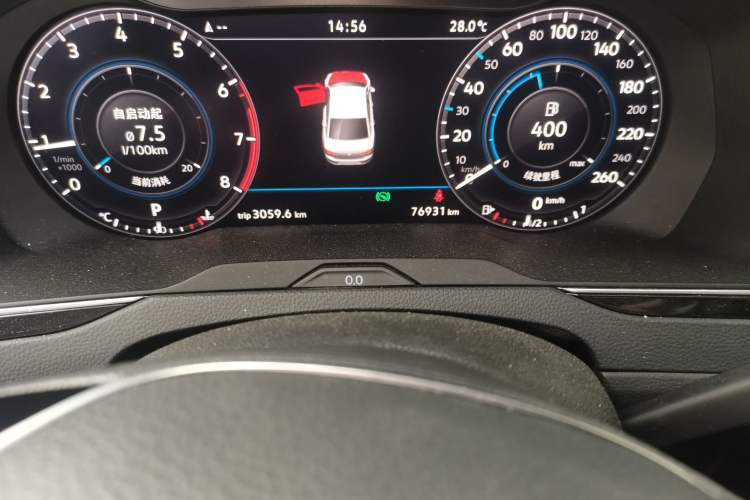 Used Volkswagen Magotan 2019 330TSI DSG Luxury Version China VI Standard Odometer Close Up