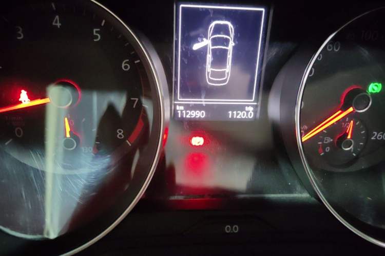 Used Volkswagen Magotan 2019 280TSI DSG Comfort Model China V Standard Odometer Close Up