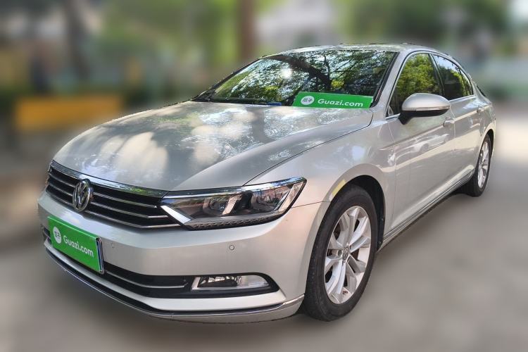 Used Volkswagen Magotan 2019 330TSI DSG Luxury Model China V Standard Guazi used car, China used car export, Used car for sale, Used  cars, Cheapest cars for sale