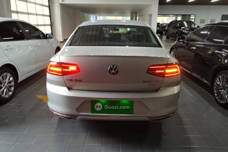 Used Volkswagen Magotan 2019 330TSI DSG Leading Model China VI Standard Rear