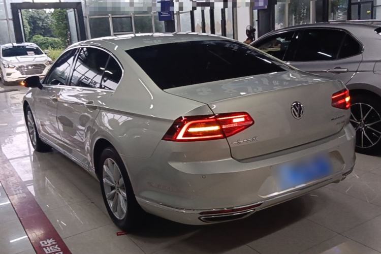 Used Volkswagen Magotan 2019 330TSI DSG Leading Edition China V Standard Rear Left 45 Deg