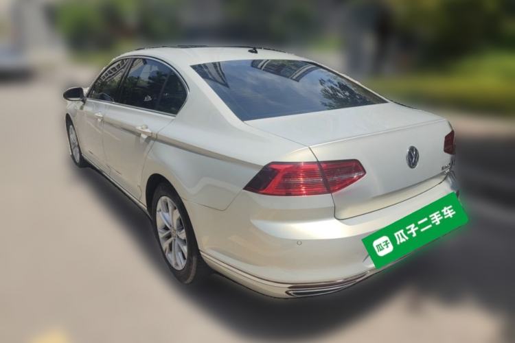 Used Volkswagen Magotan 2019 330TSI DSG Luxury Model China V Standard Rear Left 45 Deg